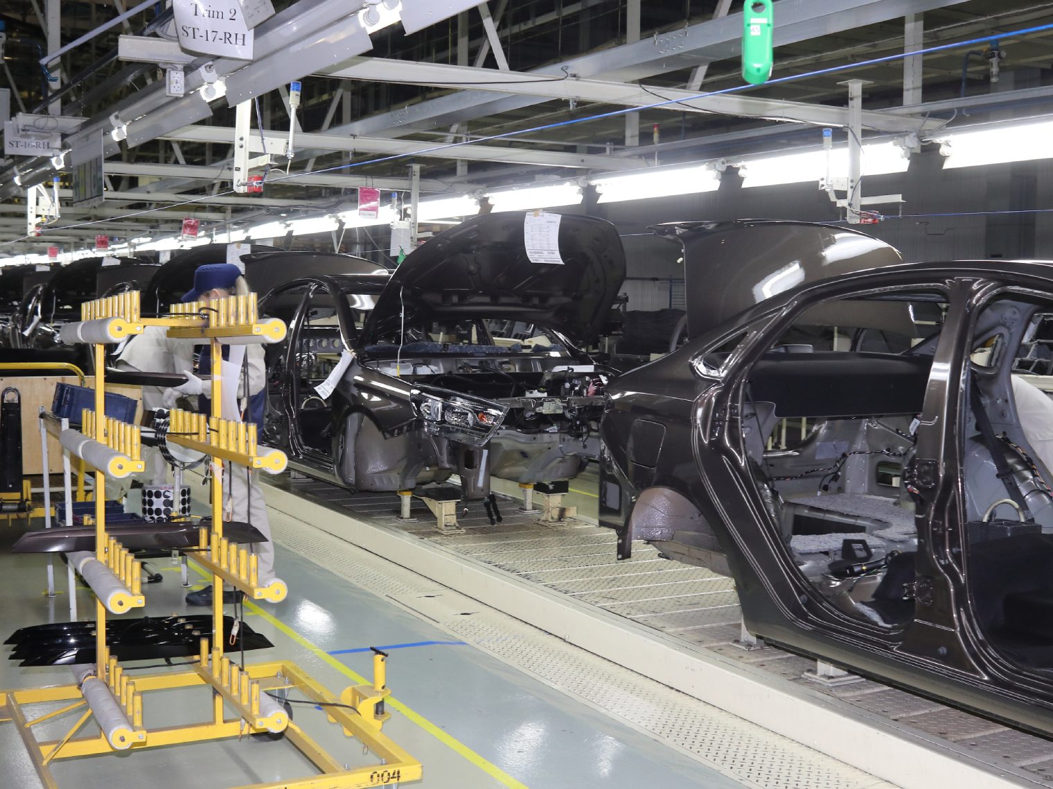 Car Bumper Fender Bonnet Supplier